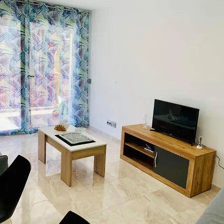 Avenida Apartman Salou